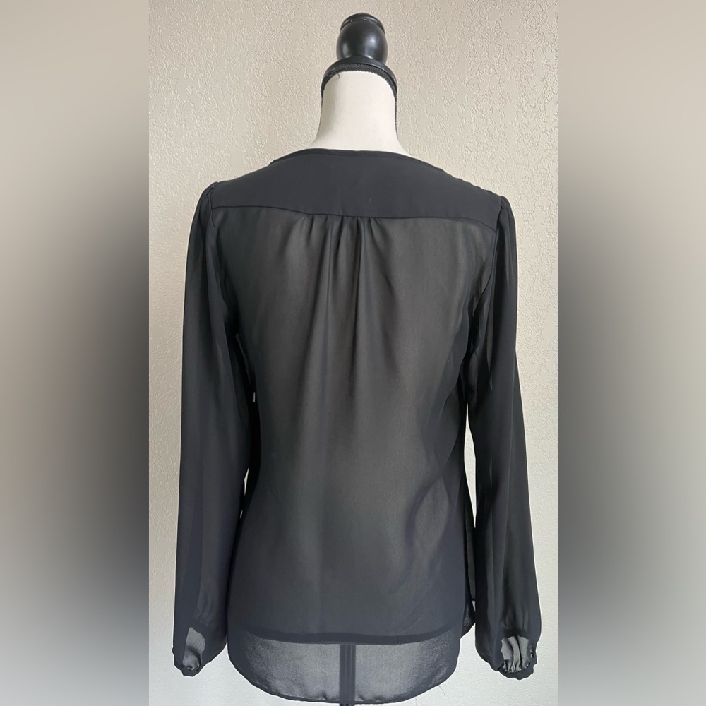 Mossimo Blouse - Picture 5 of 9